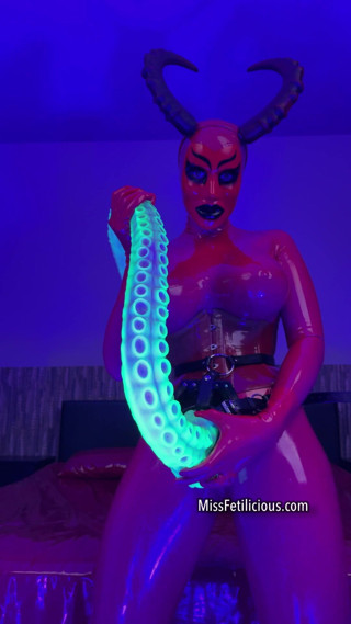 Miss_Fetilicious: Welcome in Hell!