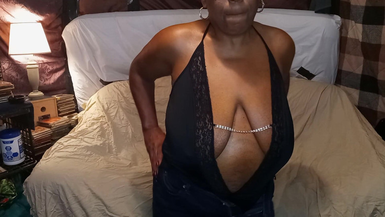 Chuck and Rob Doe: Заставь эту киску сквиртовать, и я подчищаю твою беспорядок