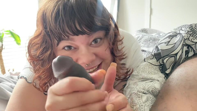 DripDrop Productions: Dans les coulisses ! Katt Staxxx suce une bite le matin...