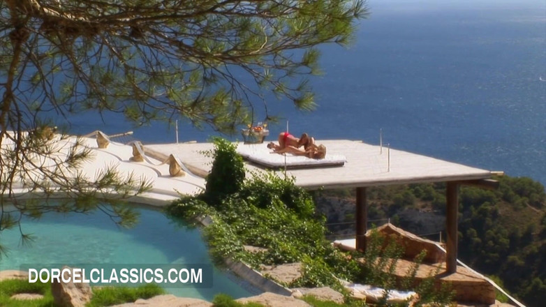 Dorcel classics: Lesbian sex in an incredible villa