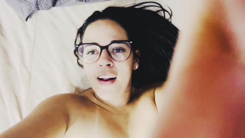 Lidi Ferrari: Ho spinto il plug nel culo fino a quando non...