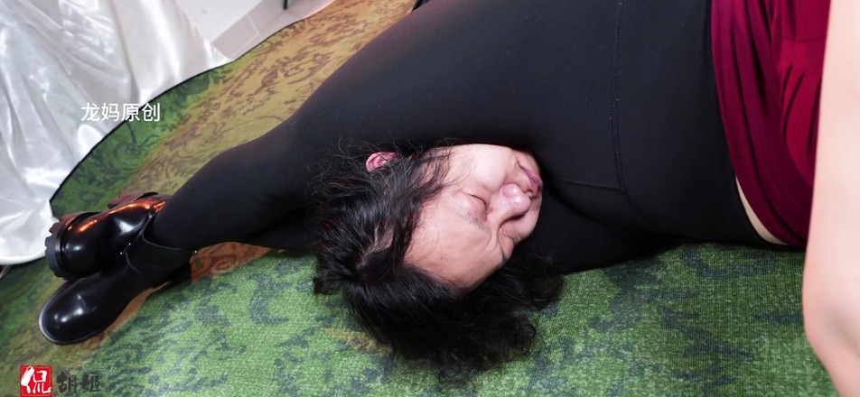 Giantess Domination: Une amazone s’enfile une amazone, challeage, nouveau jeu, 2e tour