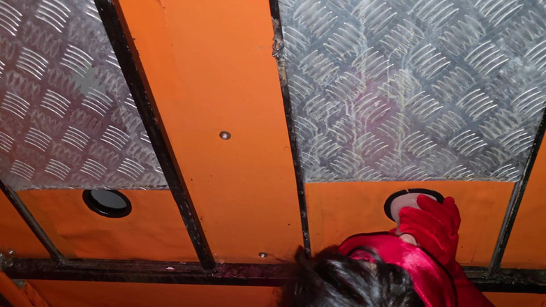 NubeBukkake: Gloryhole Vánoční Gangbang