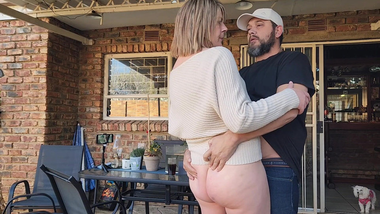 Sparowdox: 外で私の友人のホットな妻とセックス