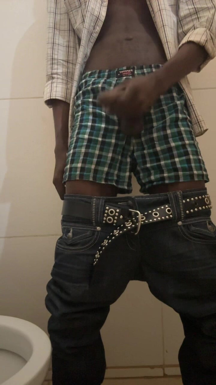 Slimniqqa: Bro Got Horny at Work He Had to Beat His...