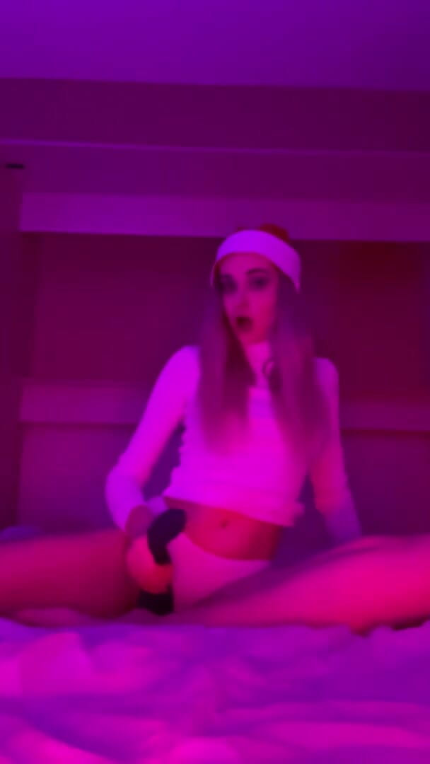My bf cuckold: Sexy new year girl play with vibrator non nude