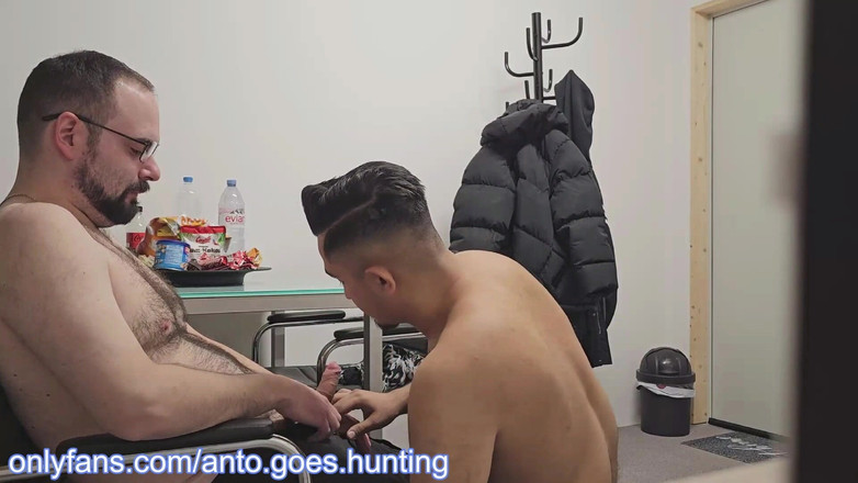 AntoGoesHunting: Necenzurováno - David, náhodný chlap z vlakového nádraží, 1. návštěva