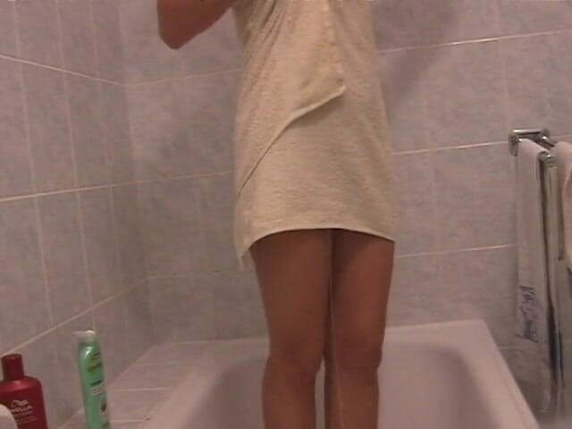 All Those Girlfriends: Sexy blonde MILF Carley cherishes her body in the bathroom