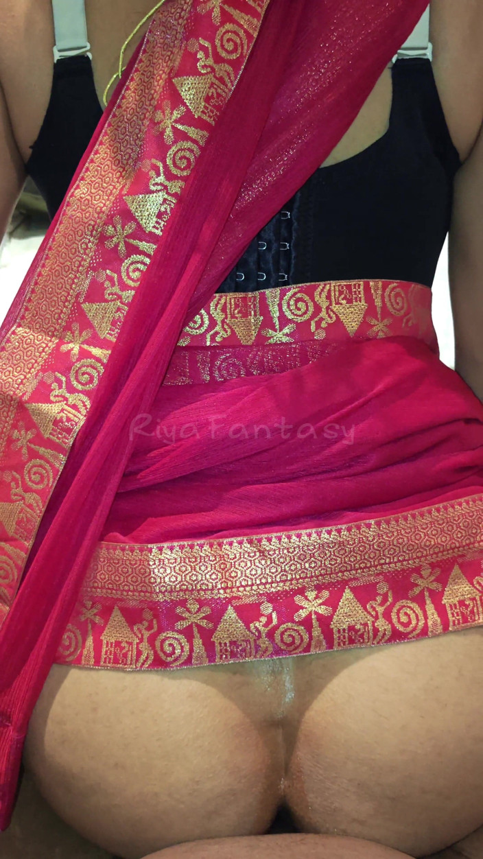 Riya Naidu: Riya in Saree Part 41 Reverse Cowgirl and Pussy Masturbation