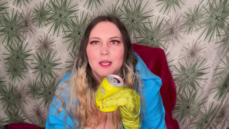 MissFFW: BBWが複数のソフトドリンク缶を飲みながらげっぷをする