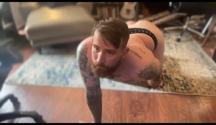 Dirtytrisha: डैडी के साथ निजी सत्र में