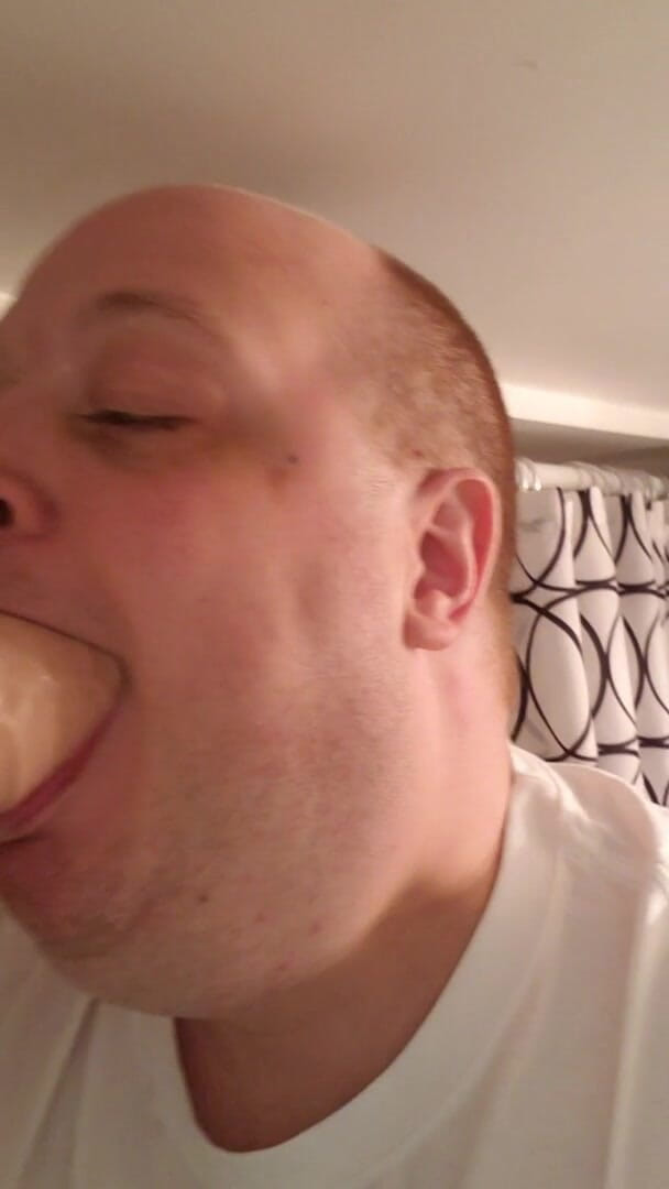Charlieboy69: Zkuste deepthroat 14 palcový robertek