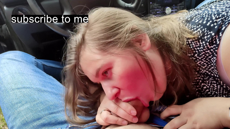 Godsgifts1: La sorellastra fa al fratellastro il suo primo pompino in...