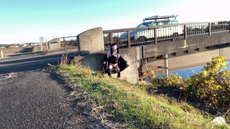 megu2002: 自主トレーニング No37 ストッキング直穿きで日課の朝露出散歩