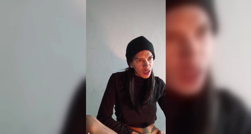 Tsdanisantos1: 我在家，dd 很好，炫耀我的脚，我射了很多