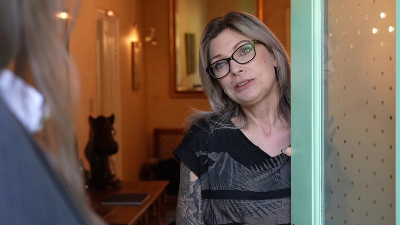 J Peters adult: Jessie si nějaký čas koupí