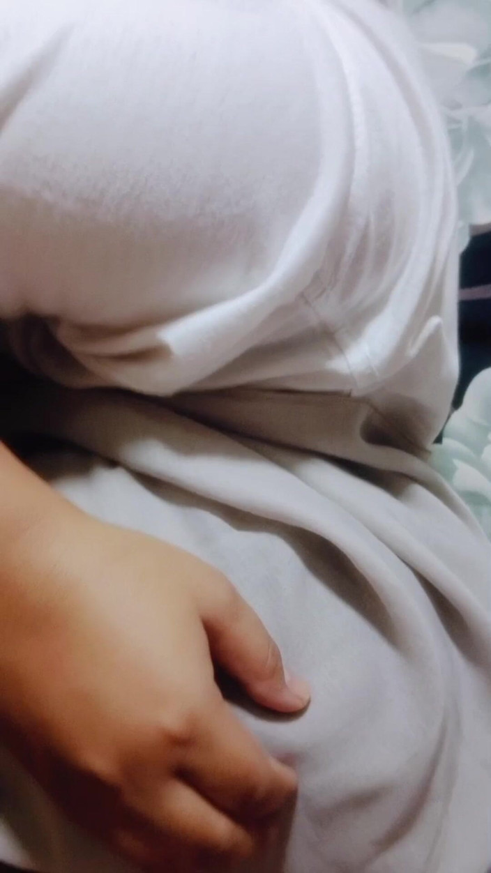 Asian girl videos: Belle fille au hijab