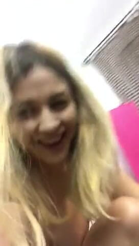 SassyTiff: Pussy weet