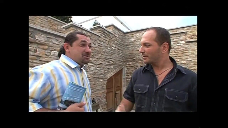 XTime Vod: Dupla penetração e gozada dentro da bunda para quente peituda...
