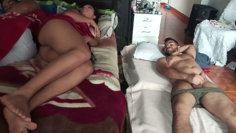 Deseodalexa: Aber wenn mein mann fällt, damit ich sex mit meinem...