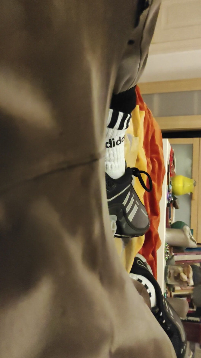 SmokedAlloy2: बिस्तर में मूड, डर्टीजंक भाई पोर्न देख रहा है