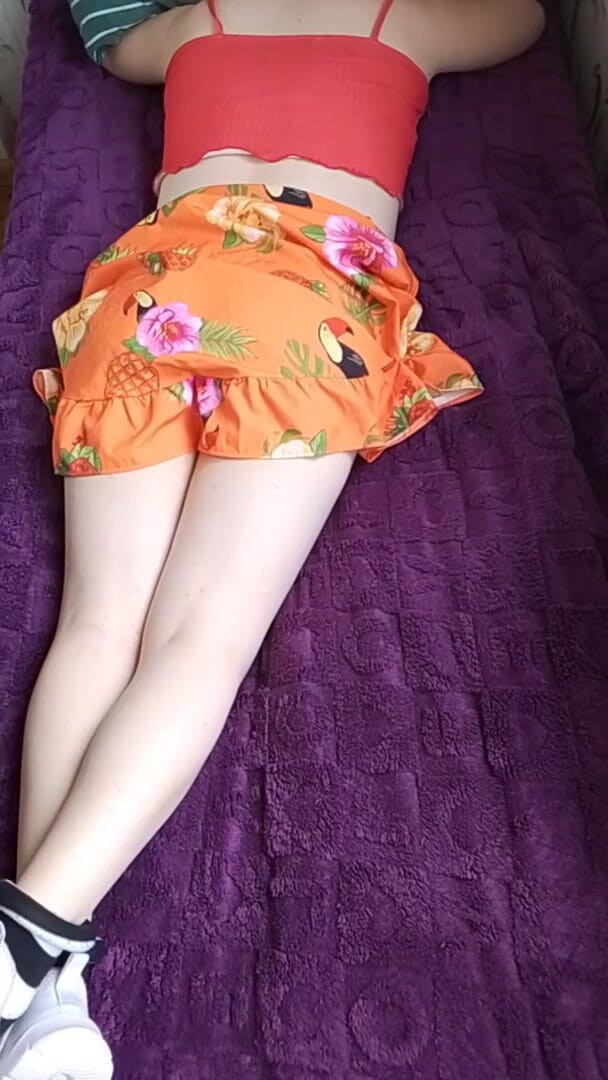 Kitty_Cross: Hot Femboy Bed Time Just Wants a Good Partner Next...
