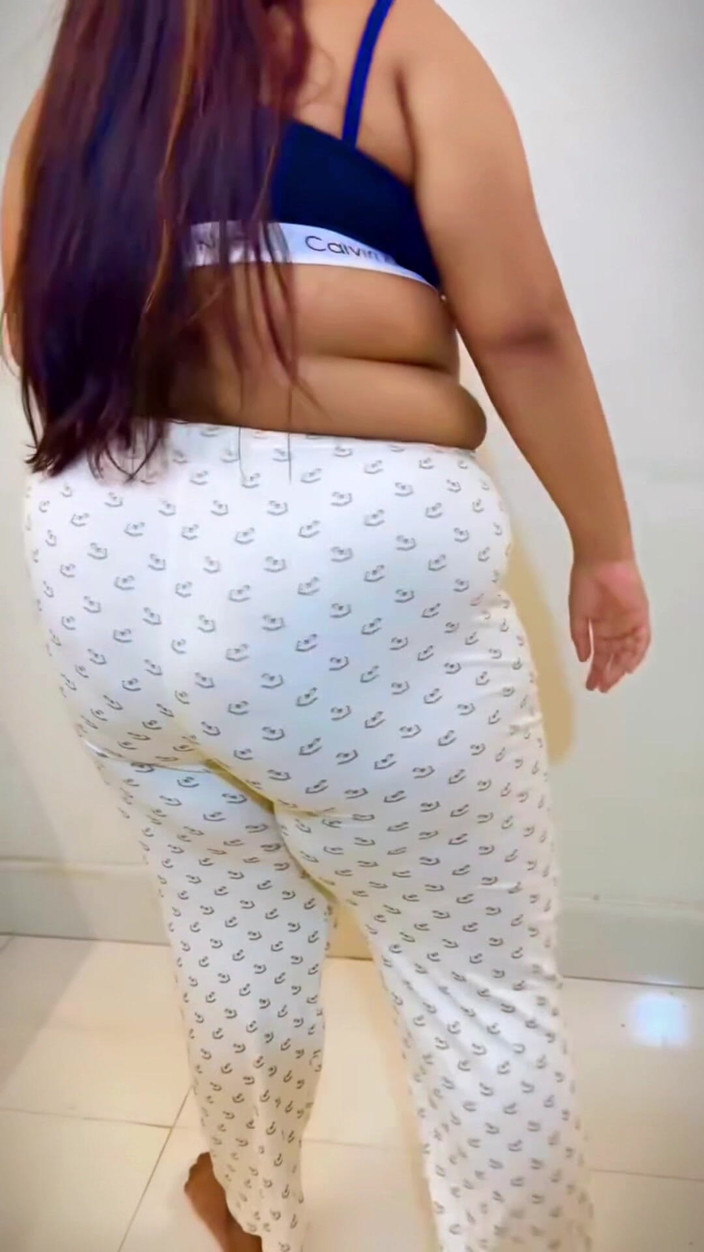 Your Boy's Cum: Indická muslimská 18+ velká teen sexy holka bez abaya hidžábu Niqab...