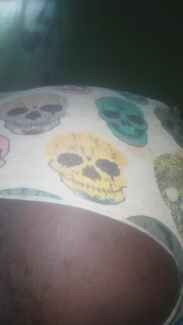 Badman4606: Moje díra do zadku potřebuje velkého černého ptáka