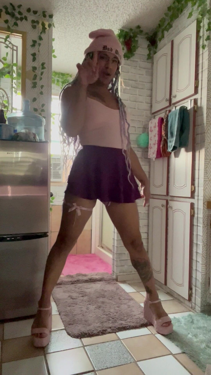 TSJade95: I Heart Boys Striptiz