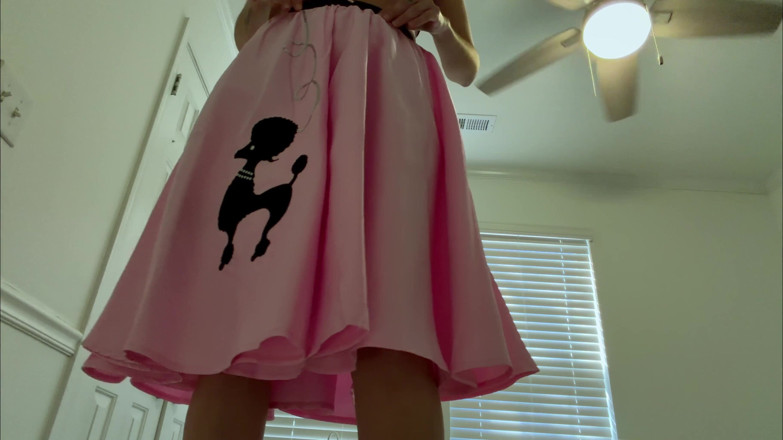 Kink in Time: Devyn's Sultry '50s Giantess Fantasy 4K POV Tiny Thrills Awaits!