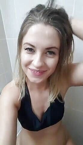 Erotic Tanya: Peeing & farting compilation