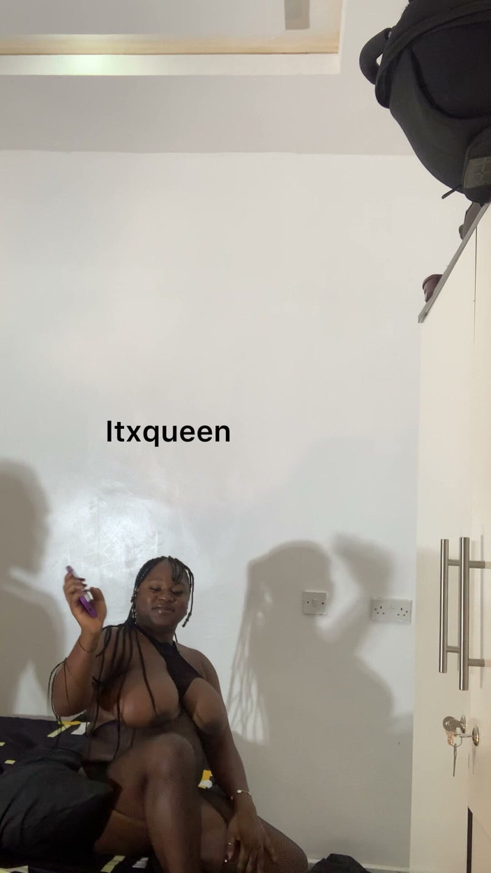ITX_Kwin: Пато і Itxqueen за сценою