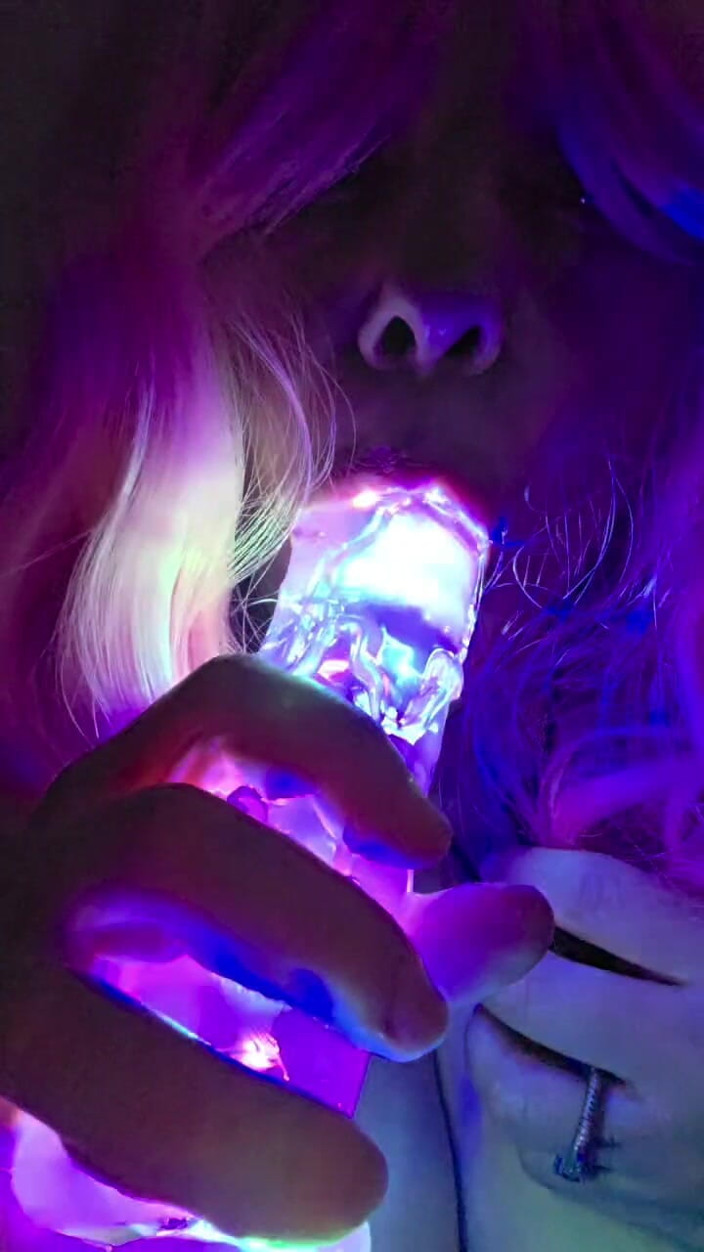 LustyPeachesofSin: Sucking on My Lighted Dildo