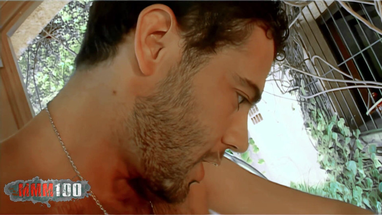 MMM100: Trio anale con intensa doppia penetrazione per la bella bionda...