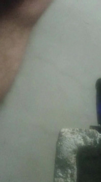 Banho em óleo e tentativa de penetração anal, macho mexicano