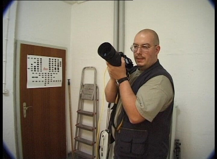 YOUR FIRST PORN: Ein (Nicht) Ganz Normaler Arbeitstag ve studiu - (ne) normální pracovní den ve...