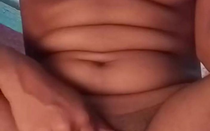 VillageBlackfairy: Unschuldiges tamilisches dorfmädchen fingert allein zu hause