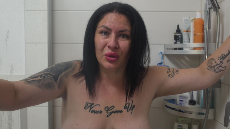LadyLenaXXX: Mouth Open You Little Piss Cunt / Swallow My Piss!