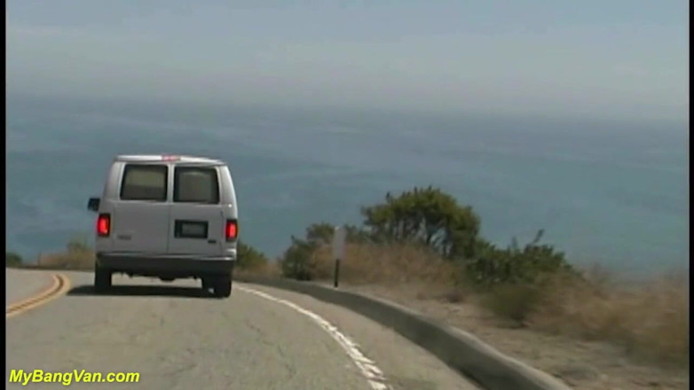 My Bang Van: Skinny MILF picket up from beach for bangvan DP