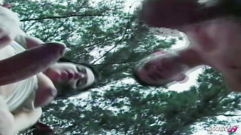 Shemale TS Collection: Ladyboy yeni erkek arkadaşını açık havada ilk kez anal sikiyor