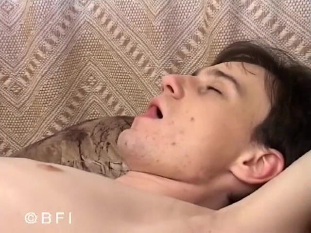 Just Boys: Spermă pe fața mea drăguță