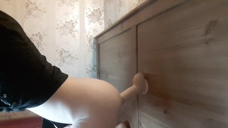 Christy G: MILF seksi sedang menunggang dildo