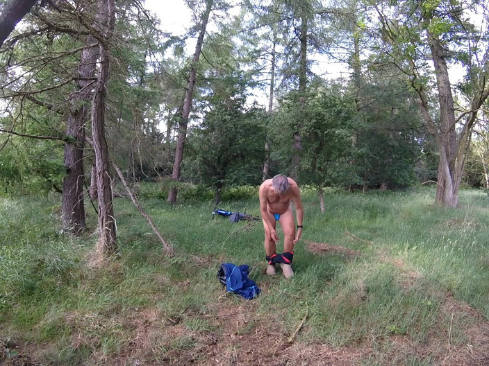 Andy: 步行 35 2025