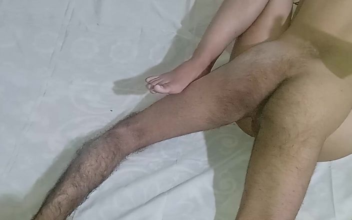 SuperIndian456: Indiana esposa traindo duro com marido amigo traindo marido assiste...