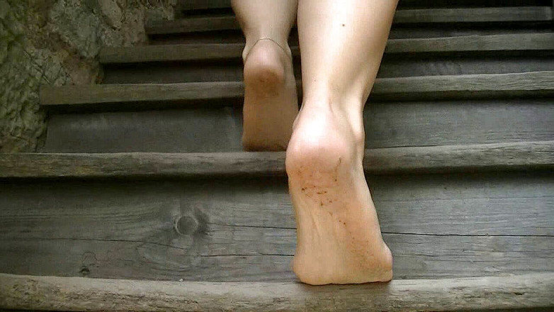 Yvette xtreme: Jalan-jalan di kota barefoot