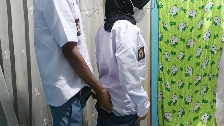 Rania: Studentin fickt ihren freund nach dem college