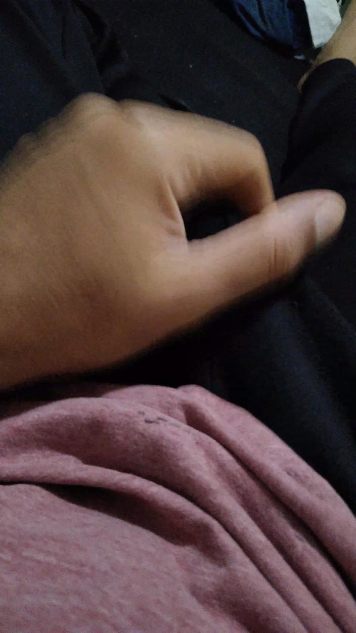 AlexAlejandro13: 挑発的なタッチング