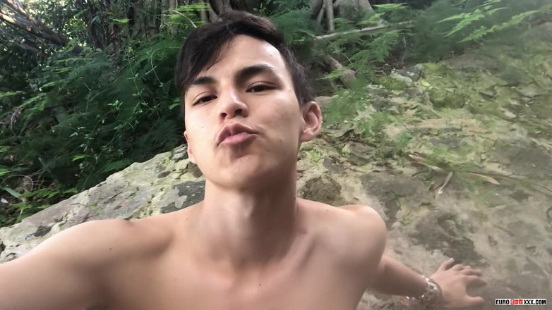 Euro boy xxx: Kích thích ngoài trời với maxxie