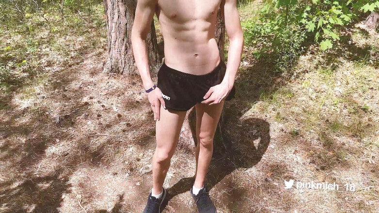 Redbearboy: 裸体森林