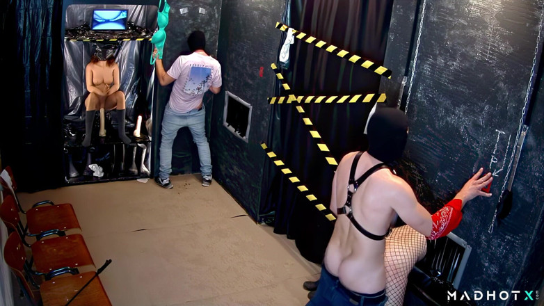 Madhot X: Giant Cumshot in Glory Hole